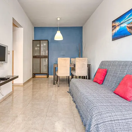 In With Waterfront Views Roses