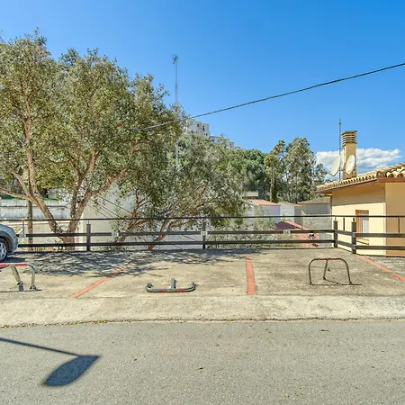 In With Waterfront Views Apartment Roses